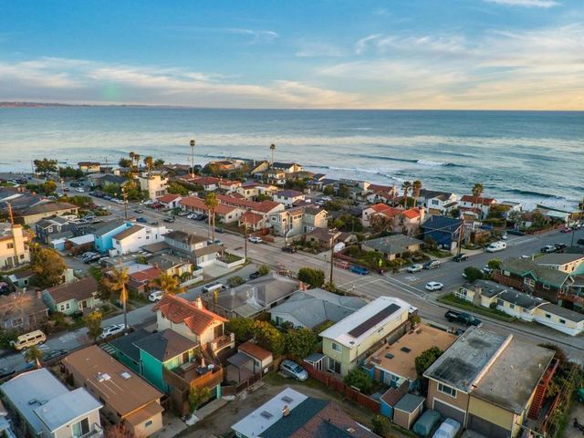 121 Anchorage Avenue, Santa Cruz, CA 95062