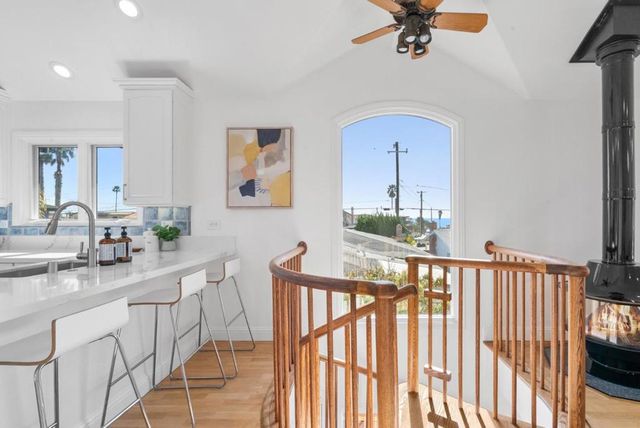 121 Anchorage Avenue, Santa Cruz, CA 95062