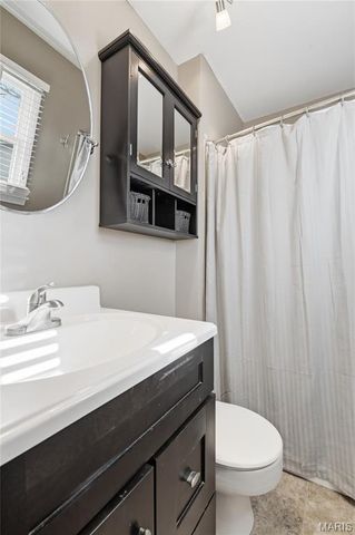 1110 N Boxwood Lane, O'fallon, MO 63366