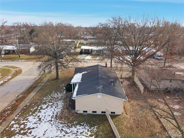 1110 N Boxwood Lane, O'fallon, MO 63366