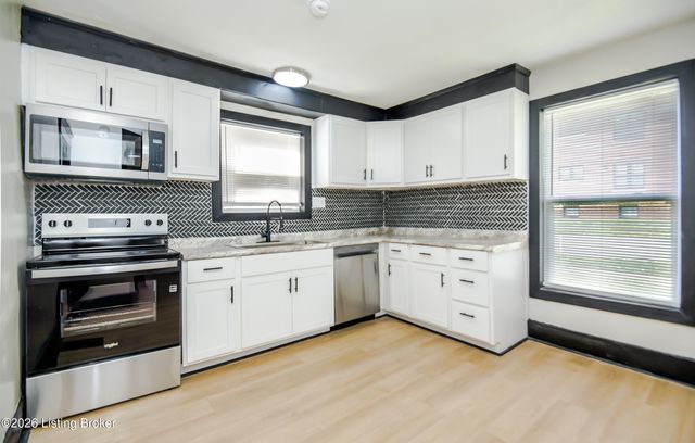 1446 Camden Ave, Louisville, KY 40215