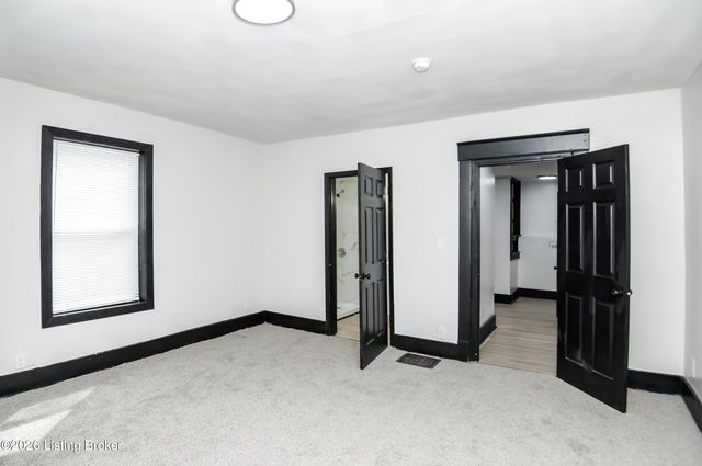 1446 Camden Ave, Louisville, KY 40215