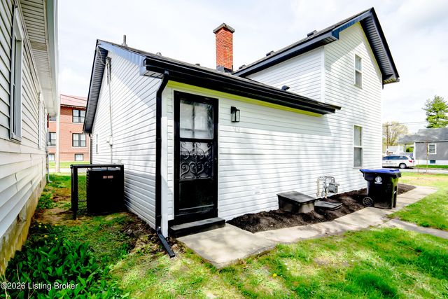 1446 Camden Ave, Louisville, KY 40215