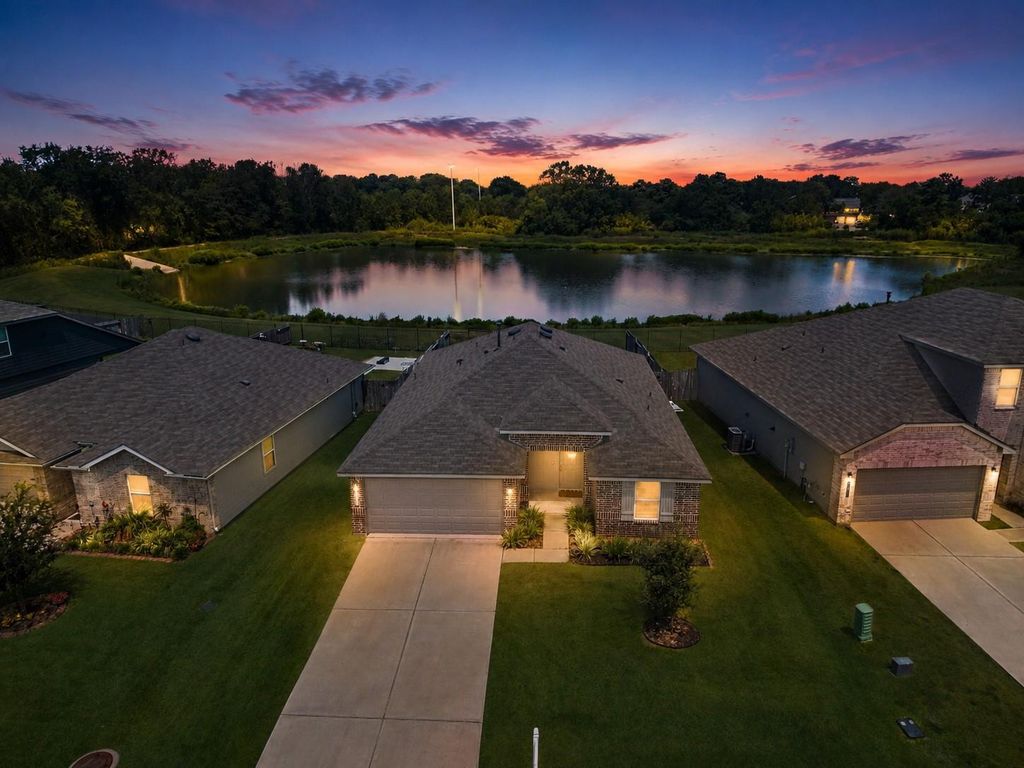 12828 Water Dive Court, Willis, TX 77318