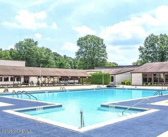 175 Amberly Drive A, Manalapan, NJ 07726