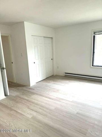 175 Amberly Drive A, Manalapan, NJ 07726