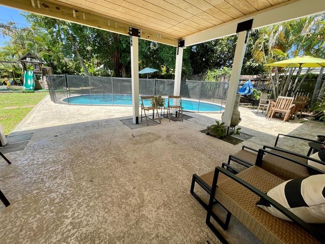 415 Beacon Street, Tequesta, FL 33469