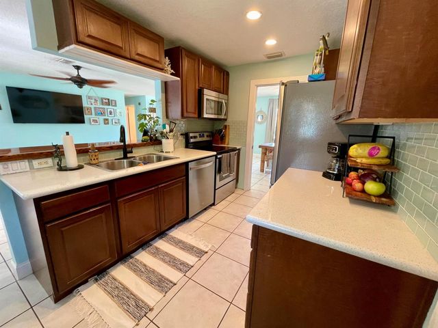 415 Beacon Street, Tequesta, FL 33469