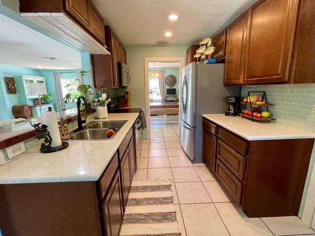 415 Beacon Street, Tequesta, FL 33469