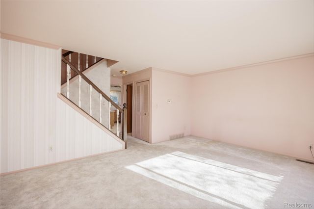 28452 Universal Drive, Warren, MI 48092