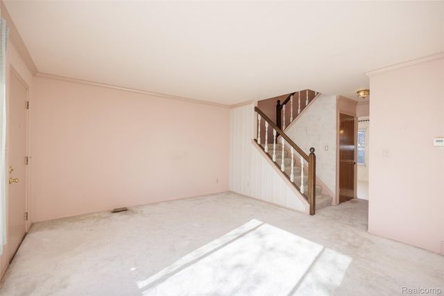 28452 Universal Drive, Warren, MI 48092