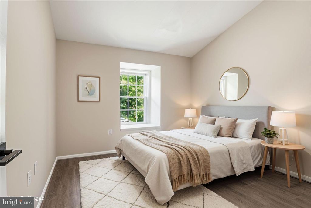 Image 21 of property listing at 203 AUTUMN FLOWER LN, Gaithersburg, MD 20878