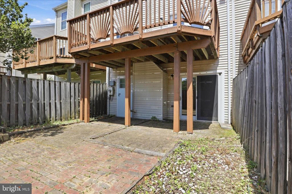 Image 34 of property listing at 203 AUTUMN FLOWER LN, Gaithersburg, MD 20878