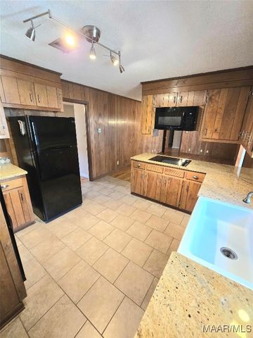 310 Barrett Road, Selma, AL 36701