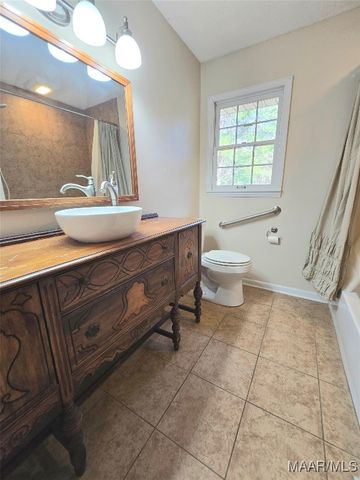 310 Barrett Road, Selma, AL 36701