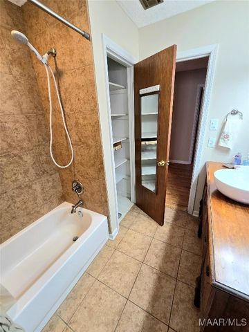 310 Barrett Road, Selma, AL 36701