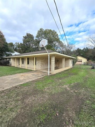 310 Barrett Road, Selma, AL 36701