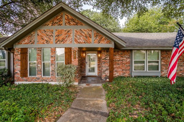 4801 Willow Run Court, Fort Worth, TX 76132