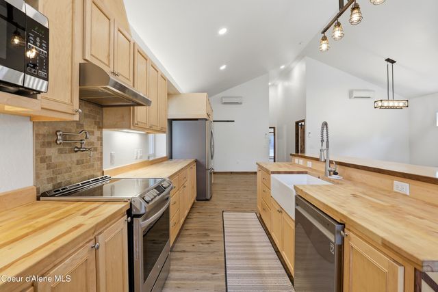 253 Hanaford RD, Blanchard, ID 83804