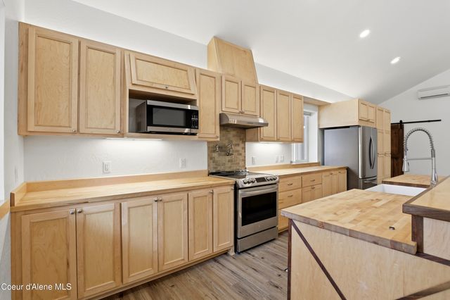 253 Hanaford RD, Blanchard, ID 83804