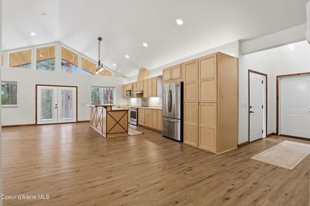 253 Hanaford RD, Blanchard, ID 83804