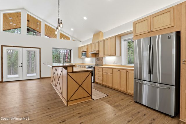 253 Hanaford RD, Blanchard, ID 83804