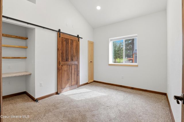 253 Hanaford RD, Blanchard, ID 83804