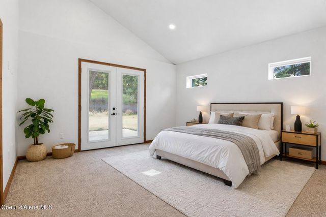 253 Hanaford RD, Blanchard, ID 83804