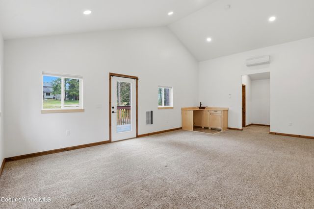 253 Hanaford RD, Blanchard, ID 83804