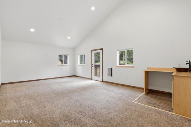 253 Hanaford RD, Blanchard, ID 83804