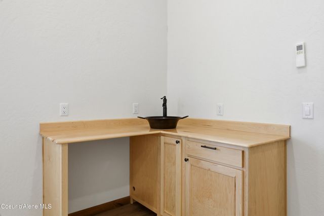253 Hanaford RD, Blanchard, ID 83804