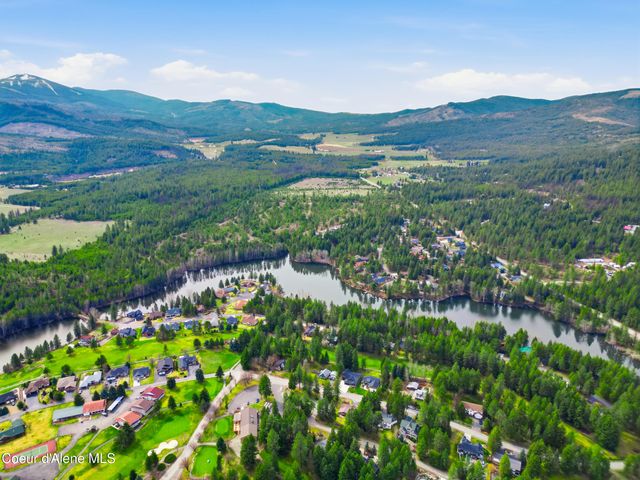 253 Hanaford RD, Blanchard, ID 83804