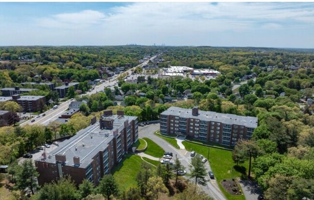 7 Stonehill 5J, Stoneham, MA 02180