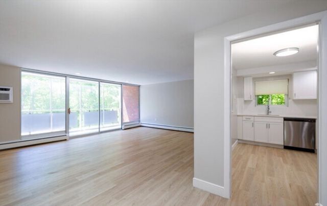 7 Stonehill 5J, Stoneham, MA 02180