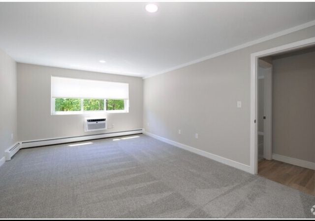 7 Stonehill 5J, Stoneham, MA 02180