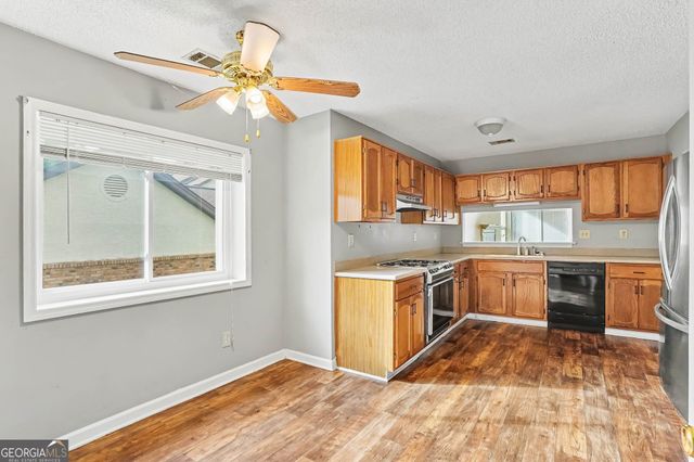 3225 Salem Cove Way SE, Conyers, GA 30013