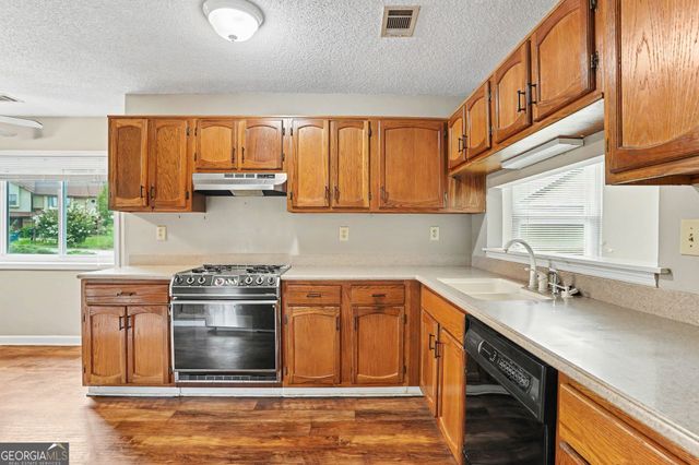 3225 Salem Cove Way SE, Conyers, GA 30013