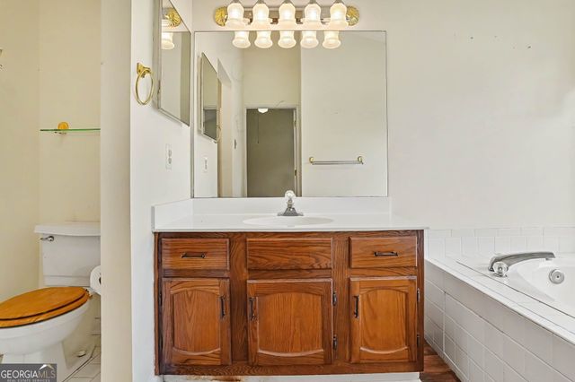3225 Salem Cove Way SE, Conyers, GA 30013