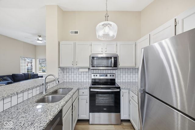 8967 Kiser Point, Indianapolis, IN 46256