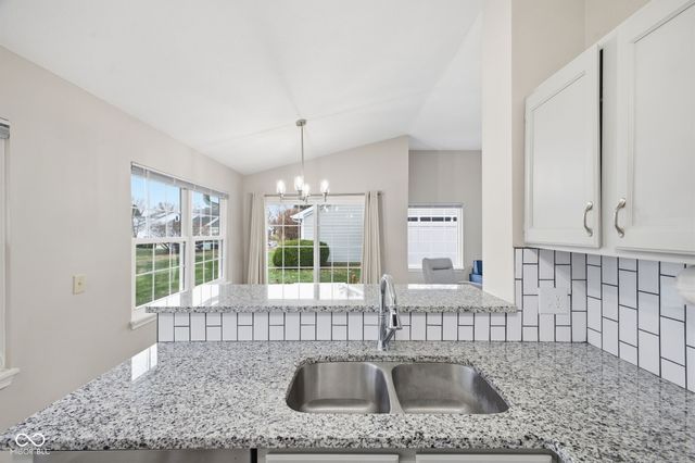 8967 Kiser Point, Indianapolis, IN 46256