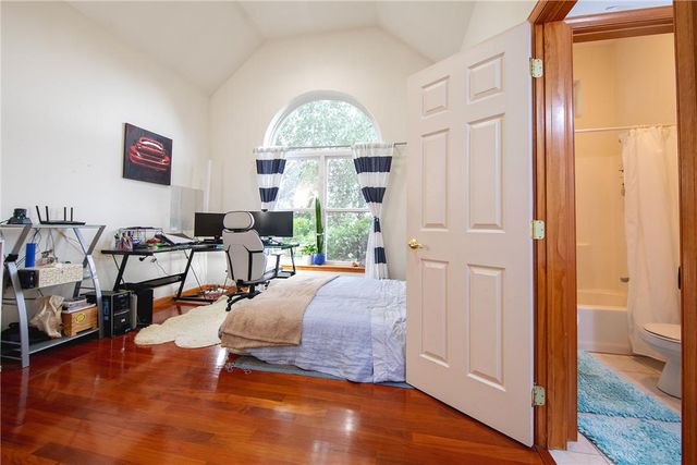 123 Chase Hollow Drive, Bushkill Twp, PA 18064