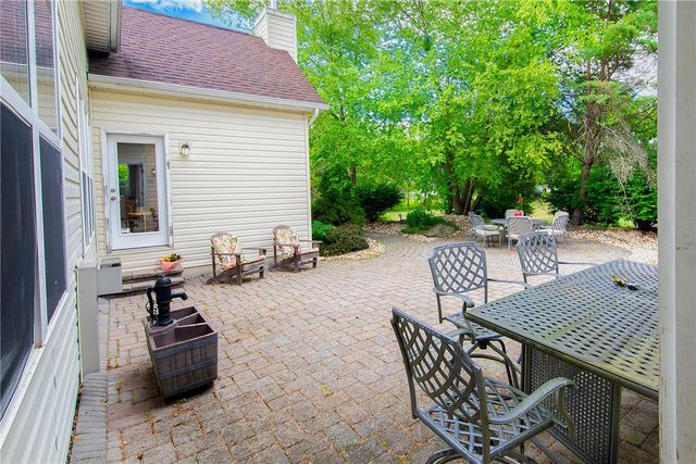 123 Chase Hollow Drive, Bushkill Twp, PA 18064