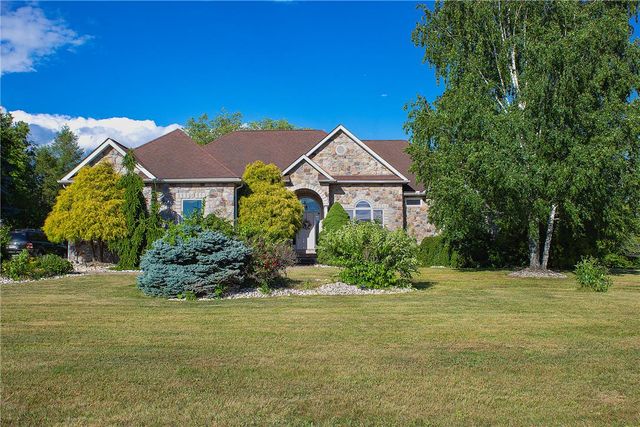 123 Chase Hollow Drive, Bushkill Twp, PA 18064