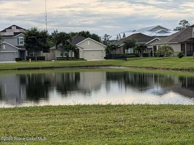 155 Sutherland Drive SW, Palm Bay, FL 32908