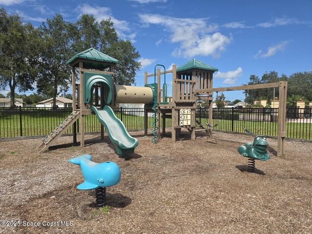 155 Sutherland Drive SW, Palm Bay, FL 32908