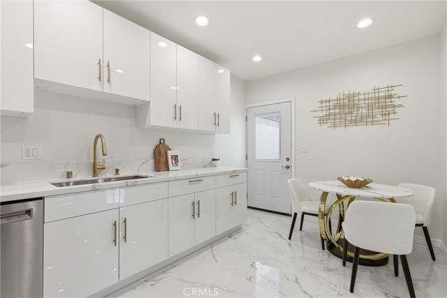10012 Plainview Avenue, Tujunga, CA 91042