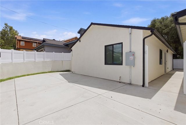 10012 Plainview Avenue, Tujunga, CA 91042