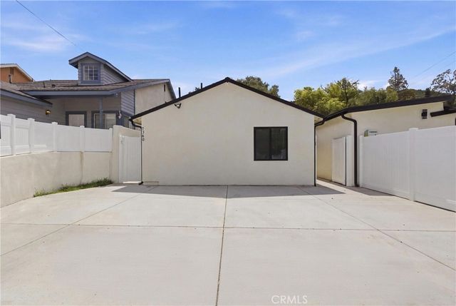 10012 Plainview Avenue, Tujunga, CA 91042