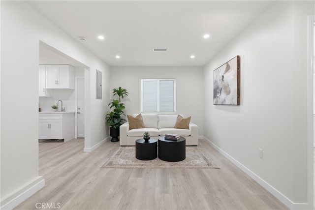 10012 Plainview Avenue, Tujunga, CA 91042