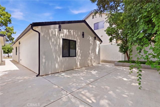 10012 Plainview Avenue, Tujunga, CA 91042